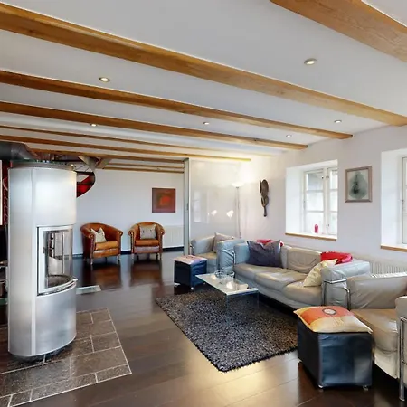 Strandhaus Landsitz Vierjahreszeiten *