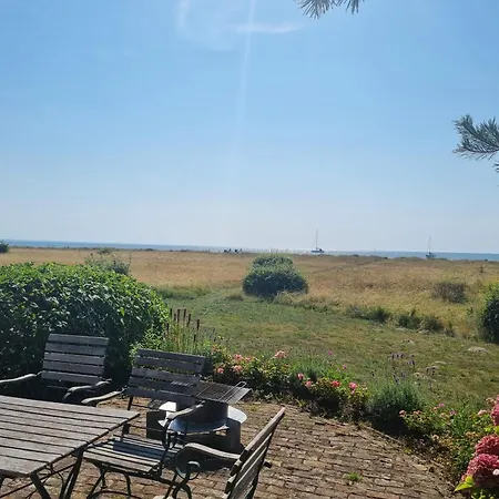 Strandhaus Landsitz Vierjahreszeiten Feriehus Klein Zicker